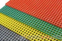 生產(chǎn)與銷售25/38玻璃鋼格柵、建筑護(hù)欄圍欄及PE膜